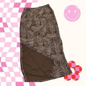 Josephine Chaus Brown Leaf Pattern Silk lined skirt